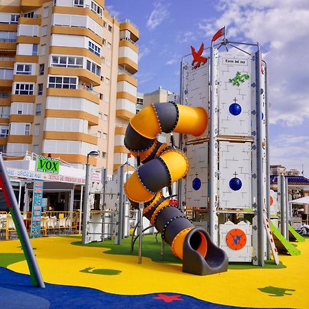 Beachfront Apartment Madrid 709 ตอร์ร็อกซ์ ภายนอก รูปภาพ