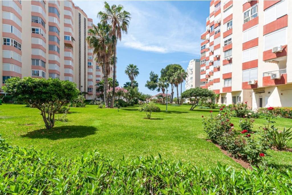 Beachfront Apartment Madrid 709 ตอร์ร็อกซ์ ภายนอก รูปภาพ