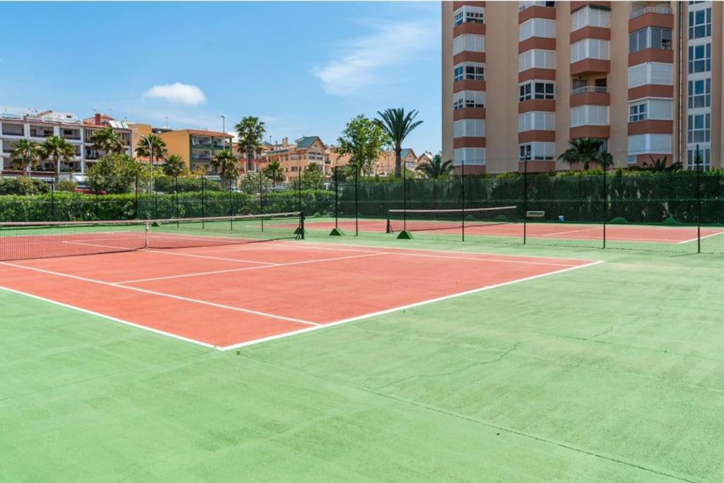 Beachfront Apartment Madrid 709 ตอร์ร็อกซ์ ภายนอก รูปภาพ
