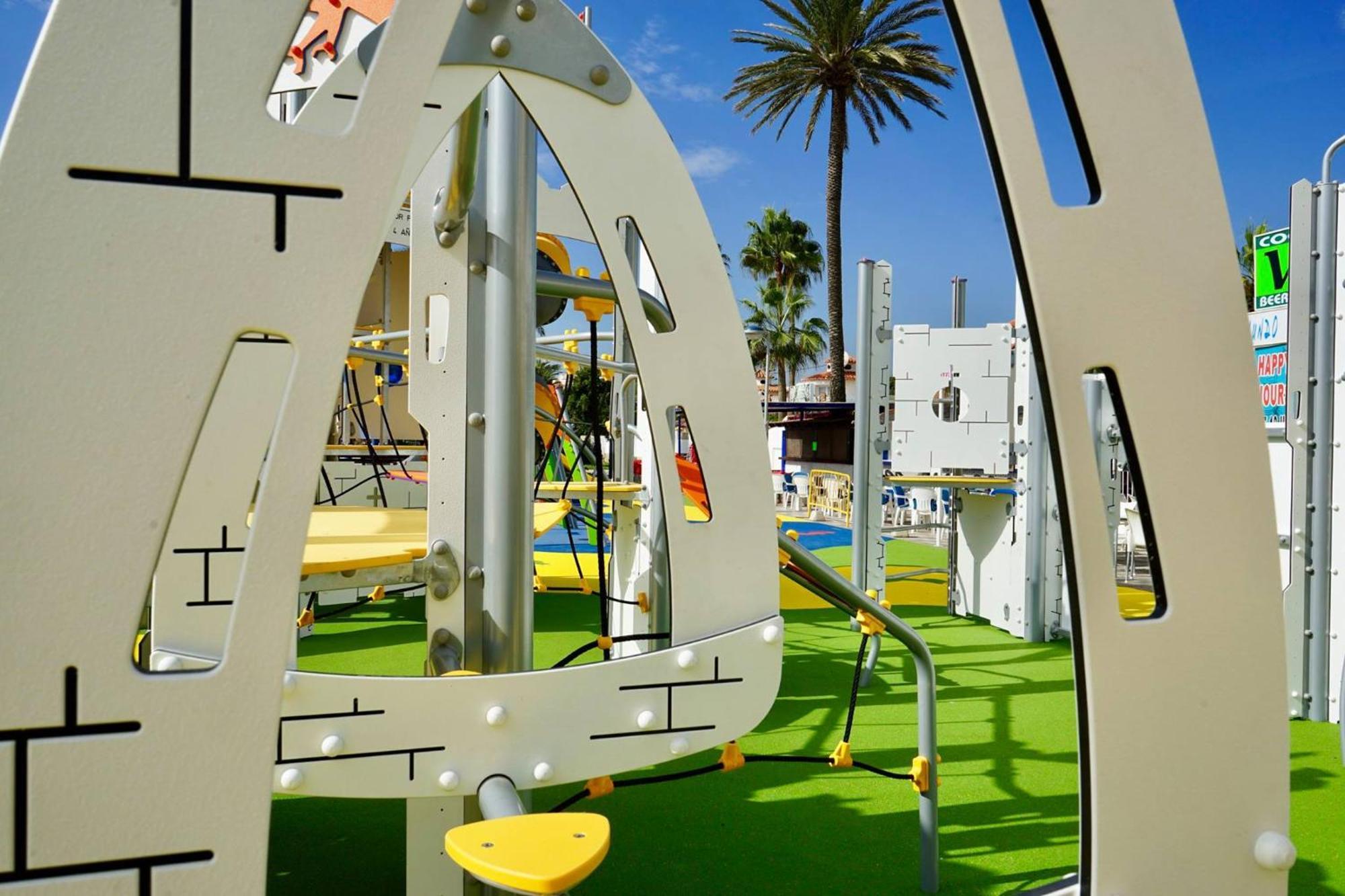 Beachfront Apartment Madrid 709 ตอร์ร็อกซ์ ภายนอก รูปภาพ